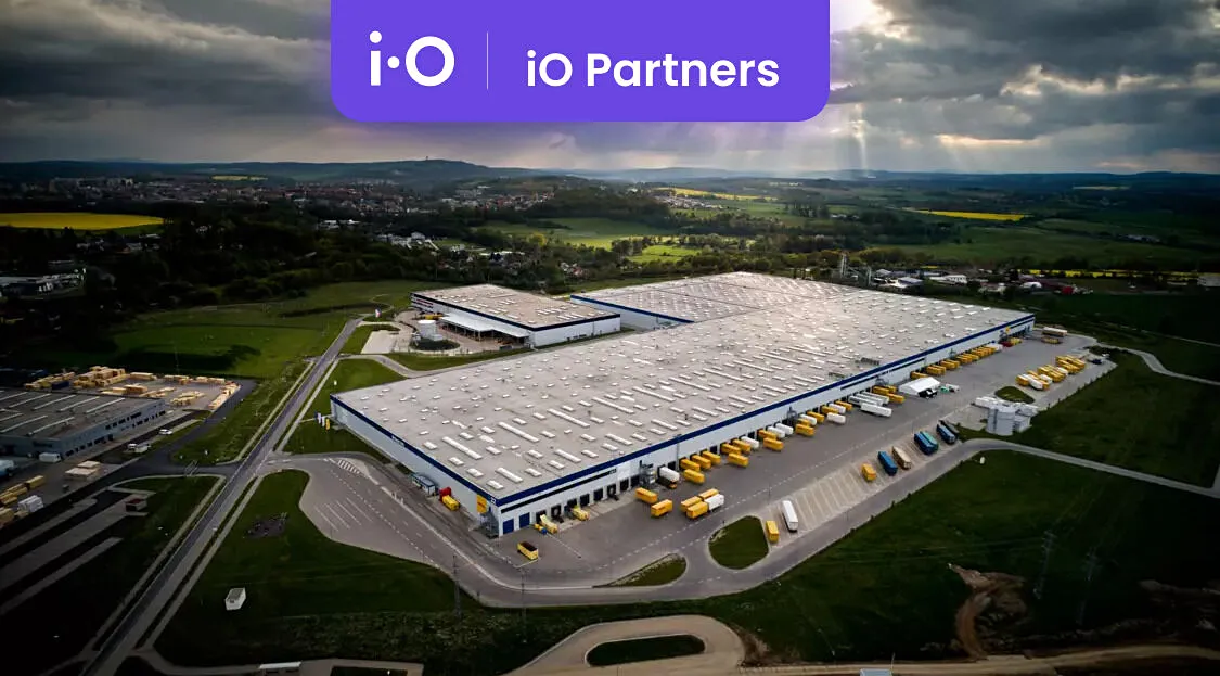 Pronájem skladového prostoru 7760 m²